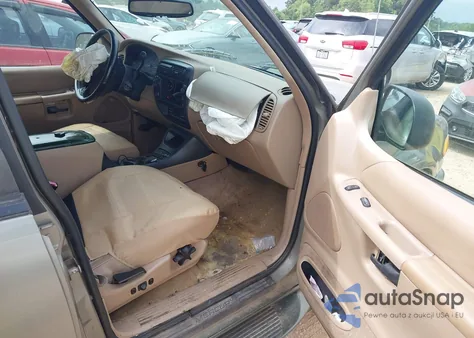 2000 Mercury Mountaineer from USA, damaged, VIN 4M2ZU76E1YUJ14370